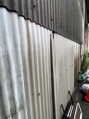豊橋市　波形　スレート　倉庫　カバー工法